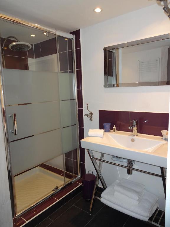 Hotel Le P'Tit Beaumont Zimmer foto